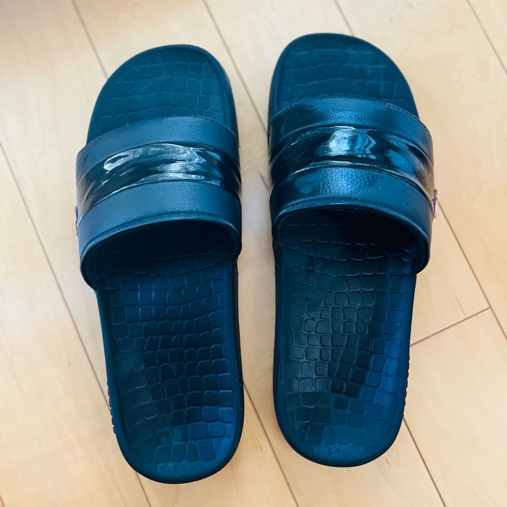 Lacoste Slides